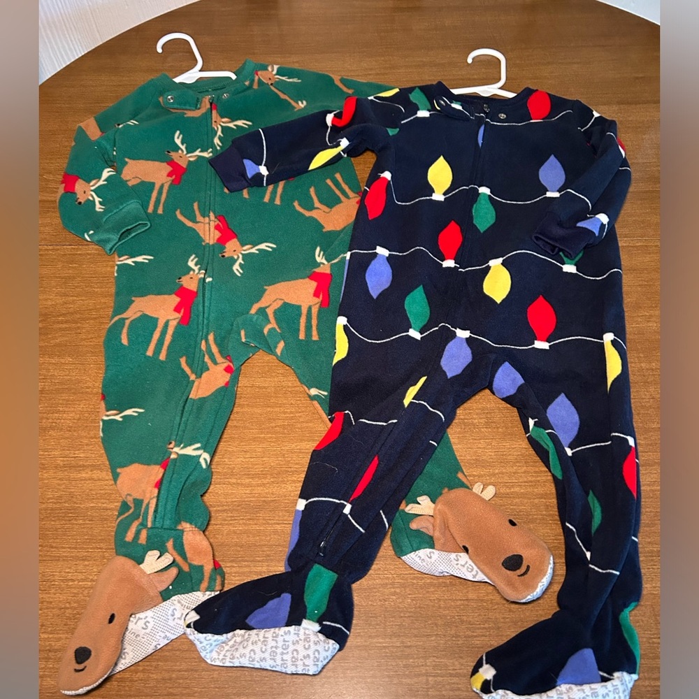 Carters Boys Holiday PJs size 18Mo SUPER CUTE!